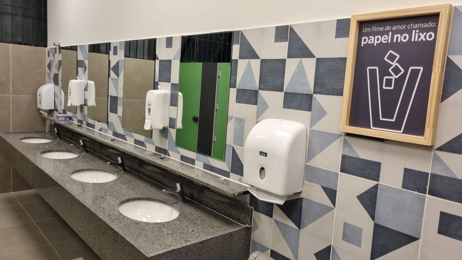 WhatsApp Image 2022-12-22 at 23.45.14.jpeg