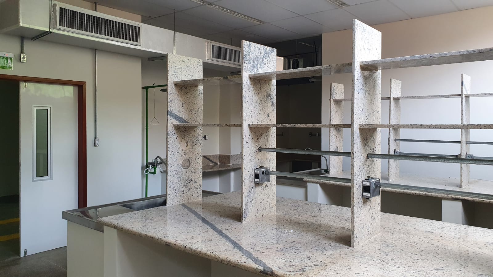 WhatsApp Image 2021-12-15 at 14.50.12 (4).jpeg